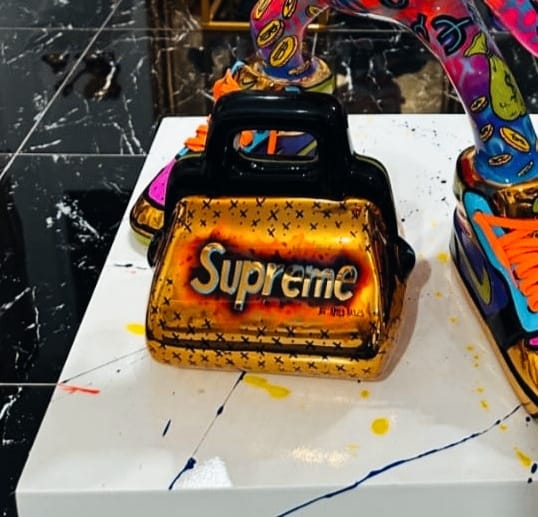 SUPREME HANDBAG ARTWORK